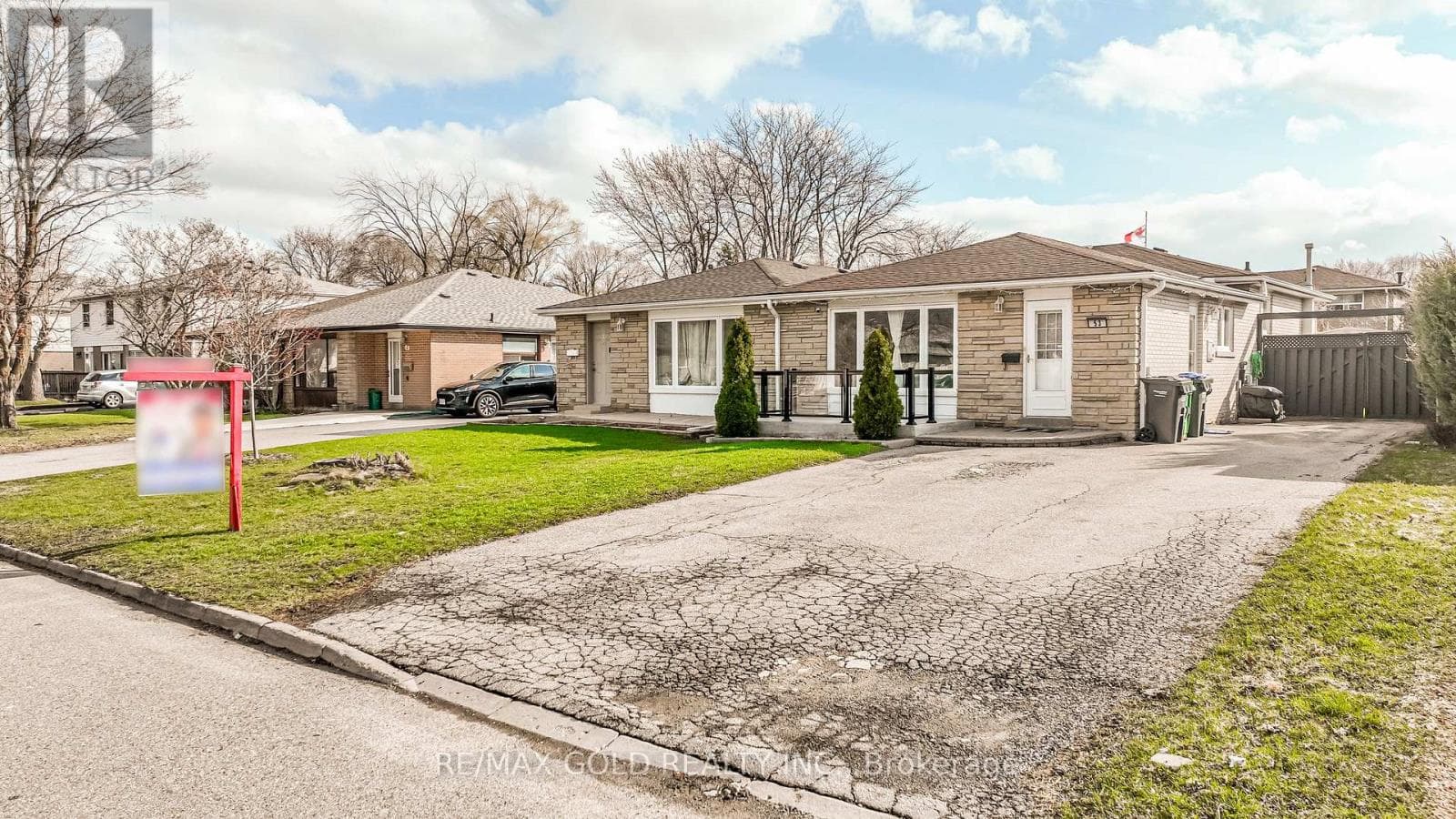 5 bed 2 bath single family at 53 DAVENPORT CRESCENT — $789,000