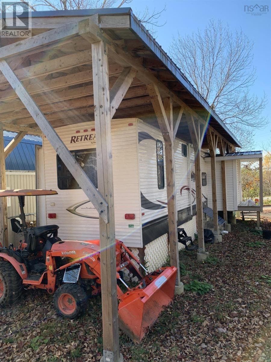 921 Purdy Road photo 3