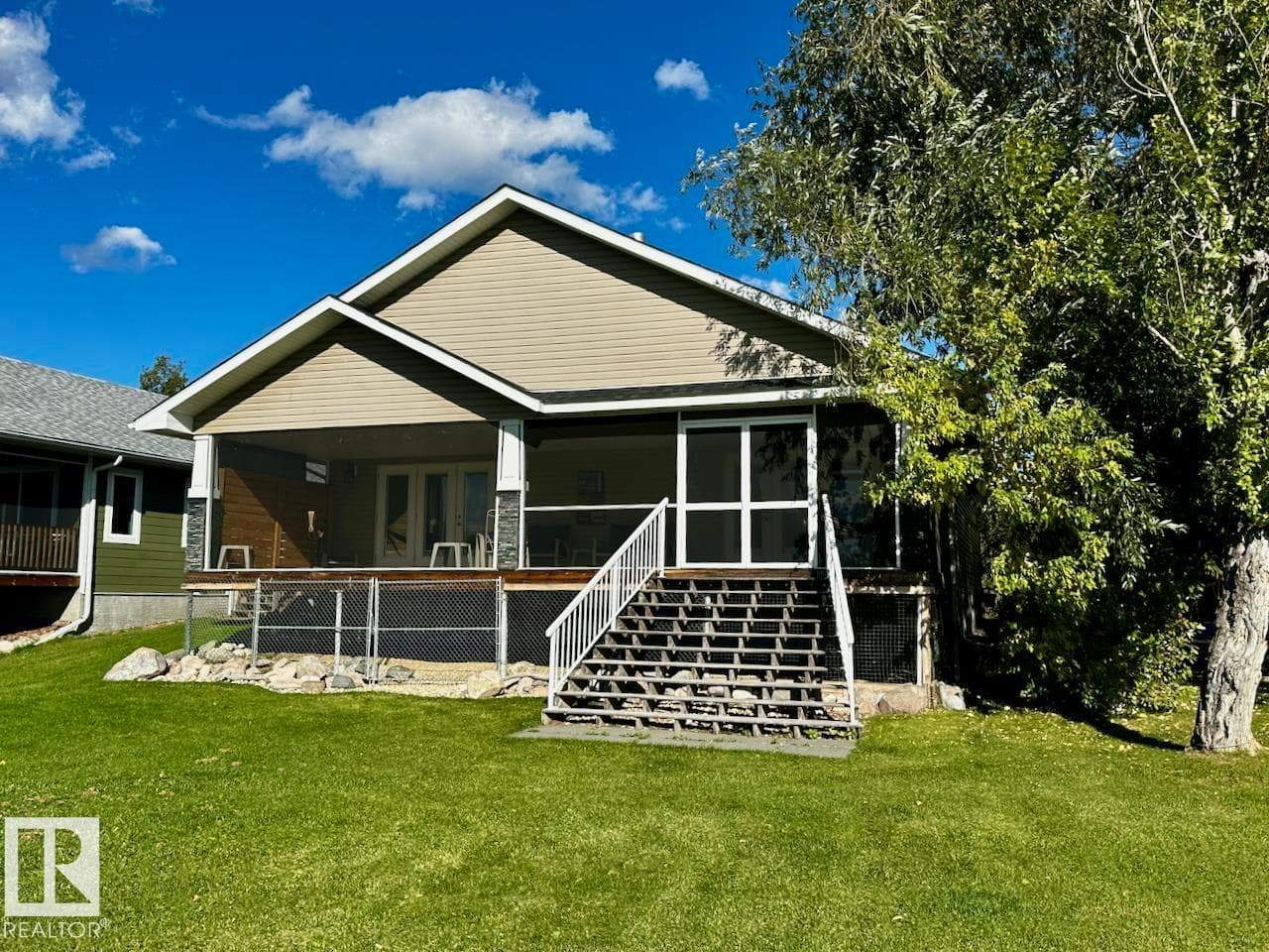 2 bed 2 bath single family at 17 53026 RGE ROAD 43 — $799,900