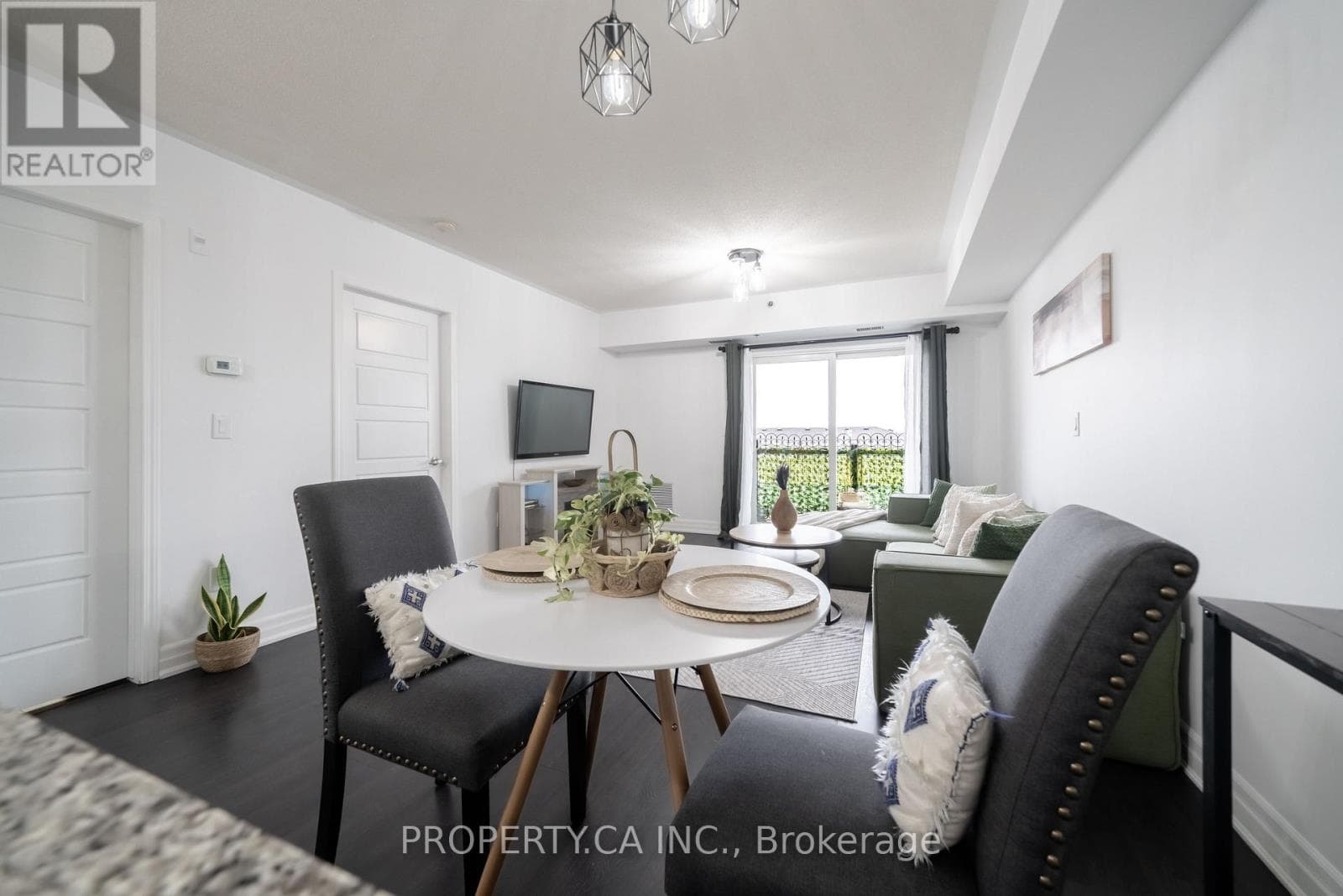 412 - 70 BAYCLIFFE CRESCENT photo 5