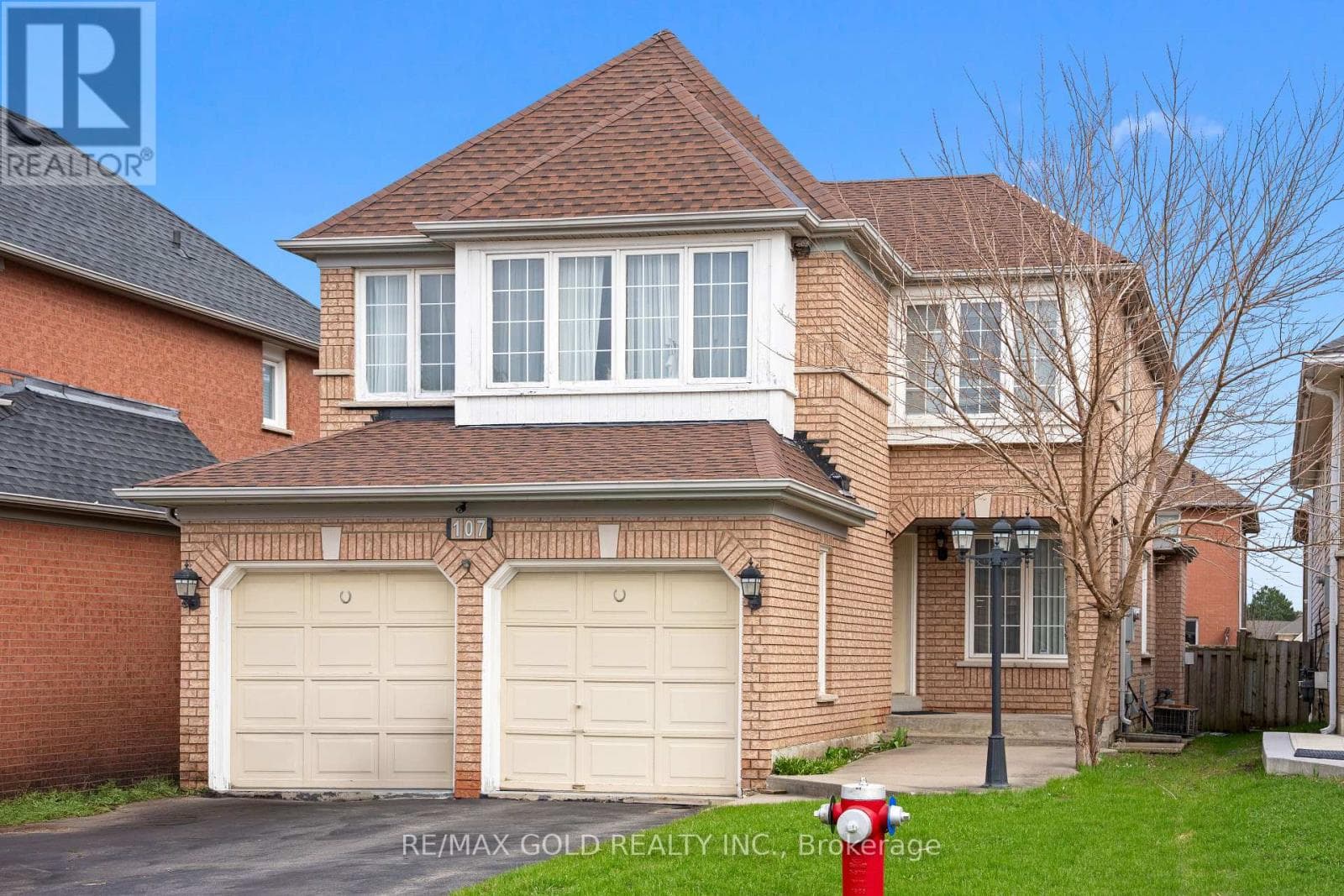 107 SECLUSION CRESCENT photo 4
