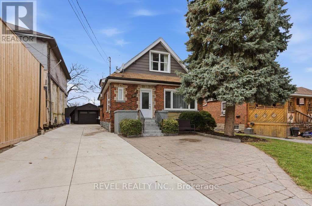 44 JEFFERSON AVENUE photo 3