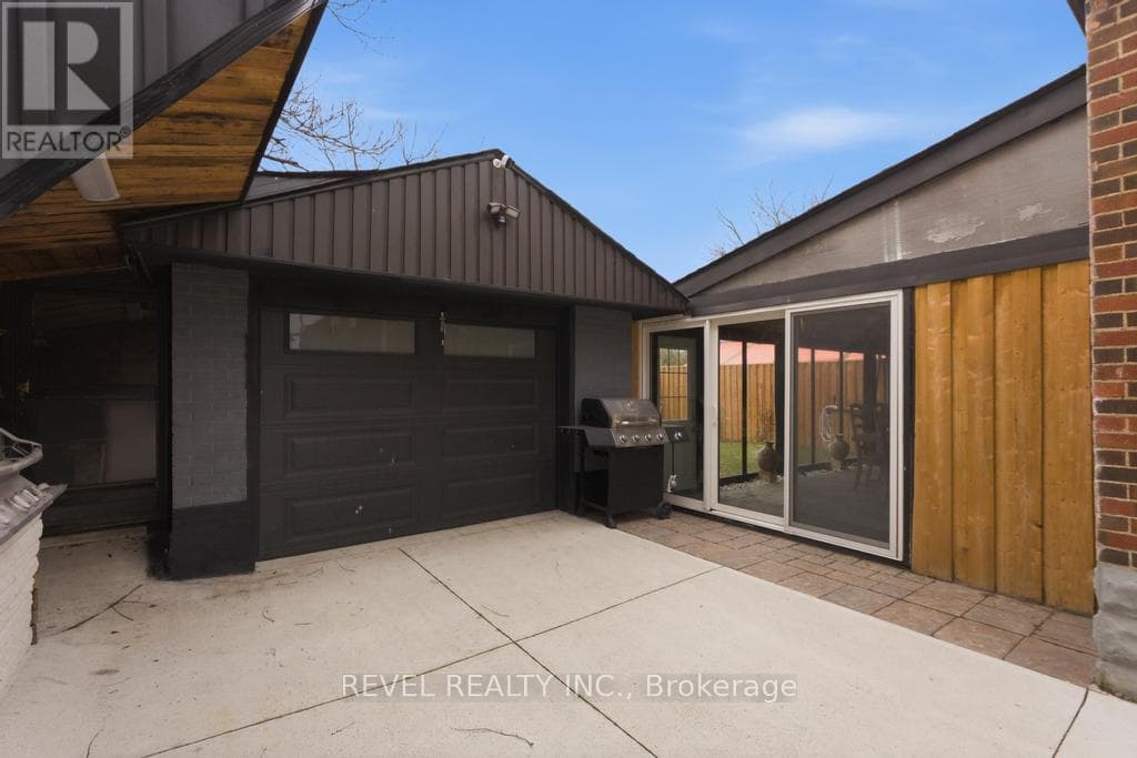 44 JEFFERSON AVENUE photo 5