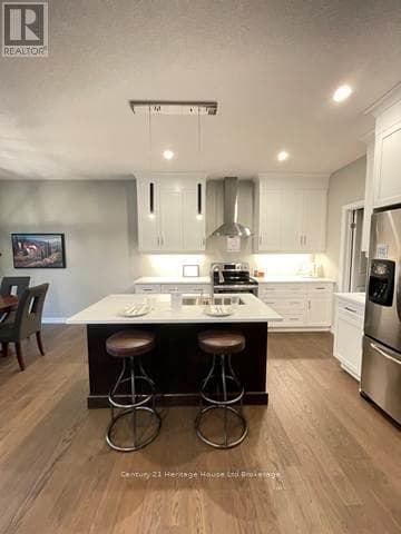 87 MATHESON CRESCENT photo 4