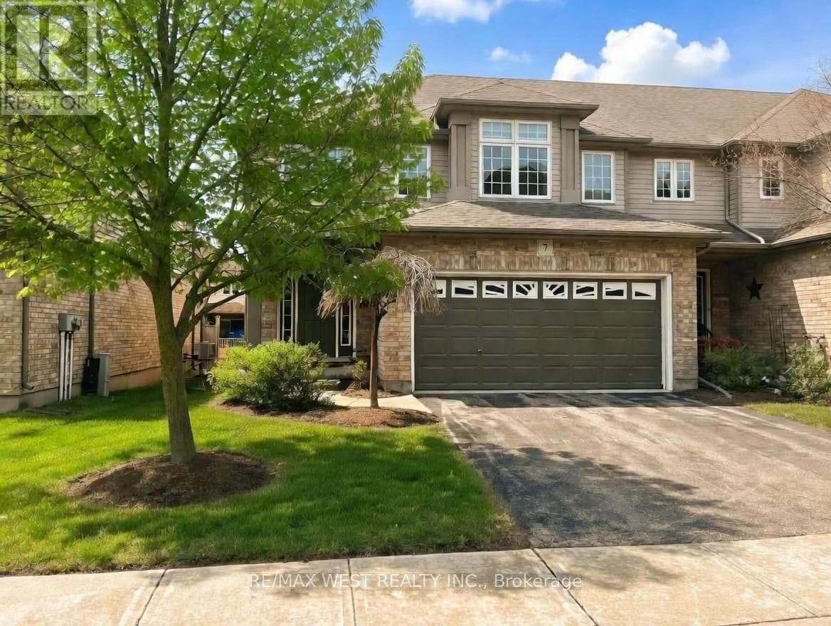 3 bed 3 bath single family at 7 - 255 SUMMERFIELD DRIVE — $799,999