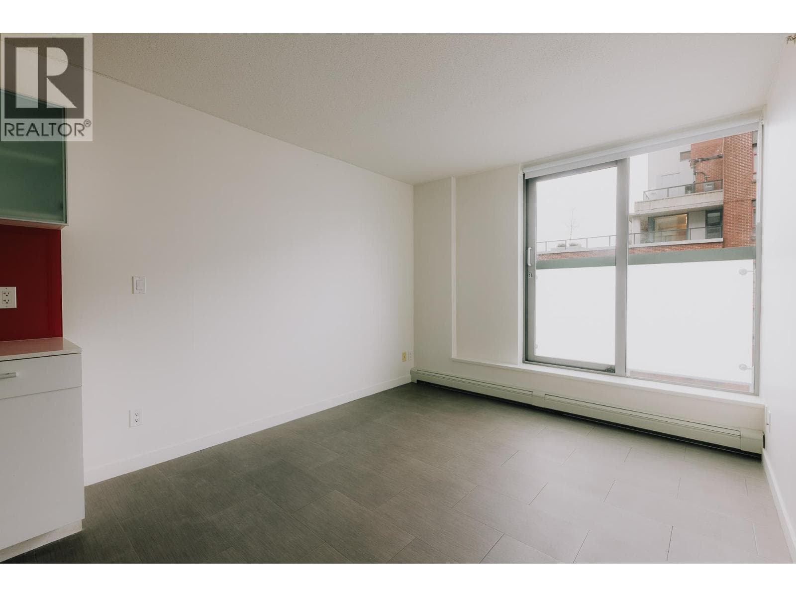 609 66 W CORDOVA STREET photo 5