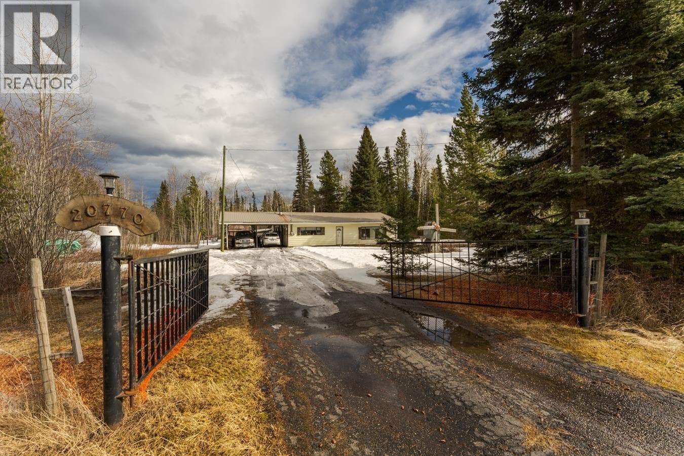 20770 CARIBOO HIGHWAY photo 2