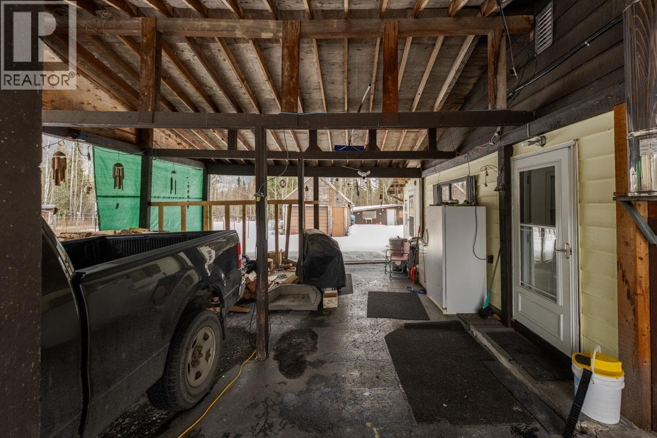 20770 CARIBOO HIGHWAY photo 4