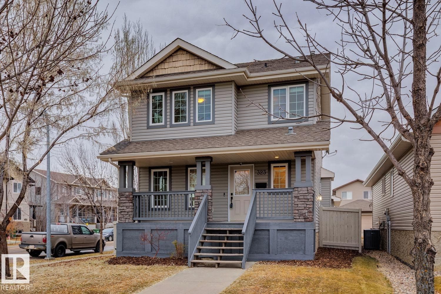 4 bed 4 bath single family at 323 AVENA LI — $519,900
