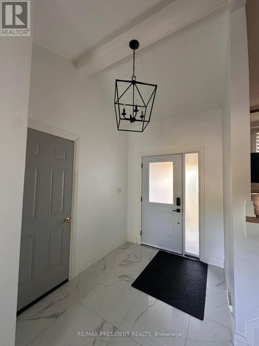 45 ROYAL OAK DRIVE photo 2