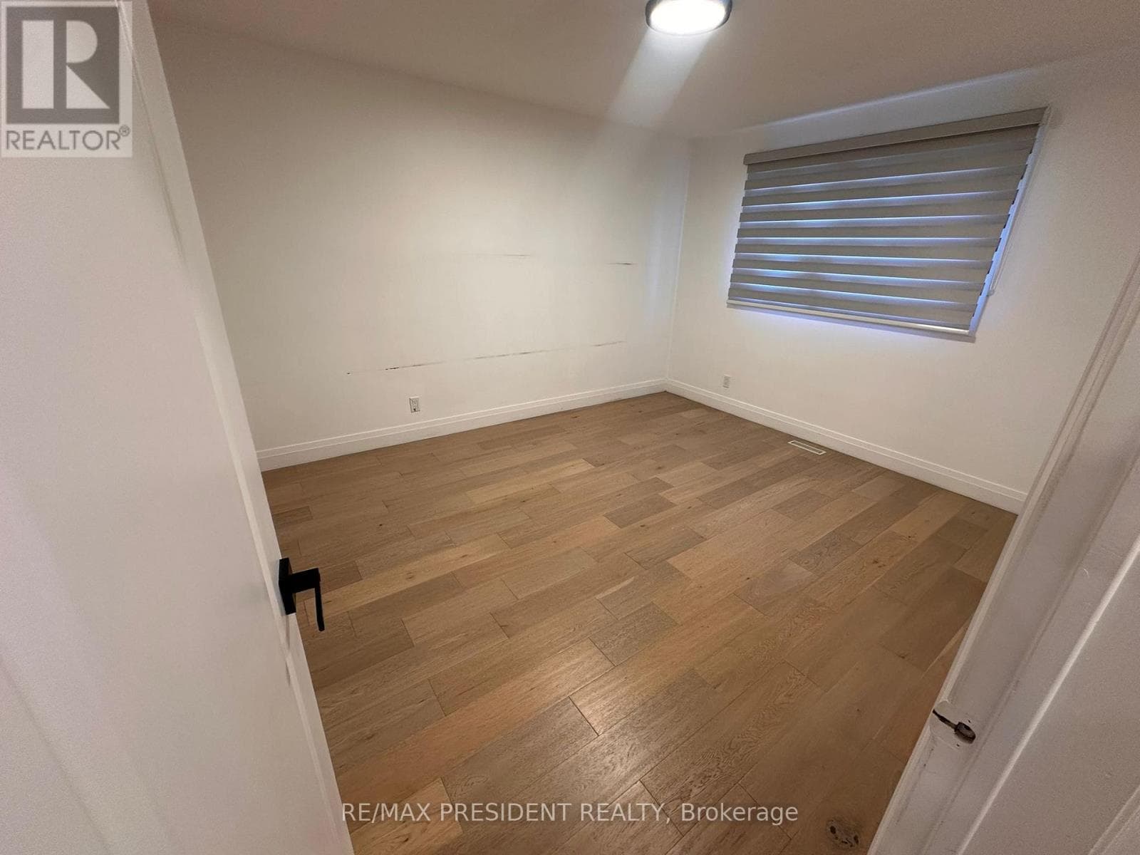 45 ROYAL OAK DRIVE photo 5