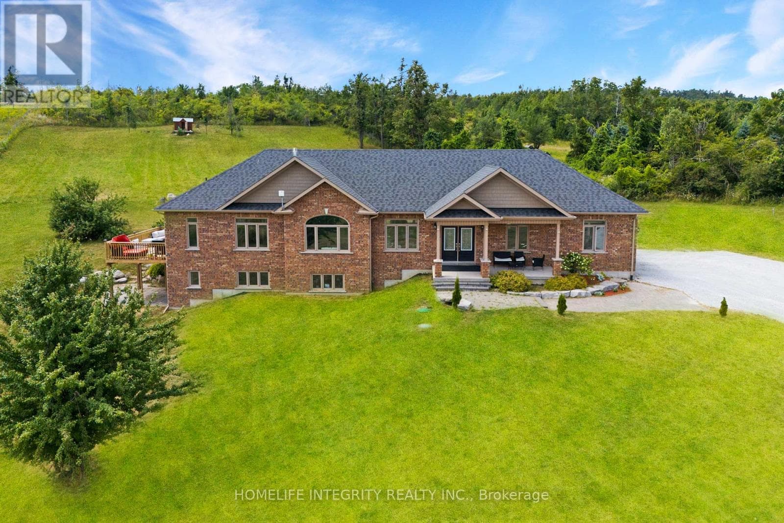 7 bed 3 bath single family at 838722 4TH LINE E — $1,535,000