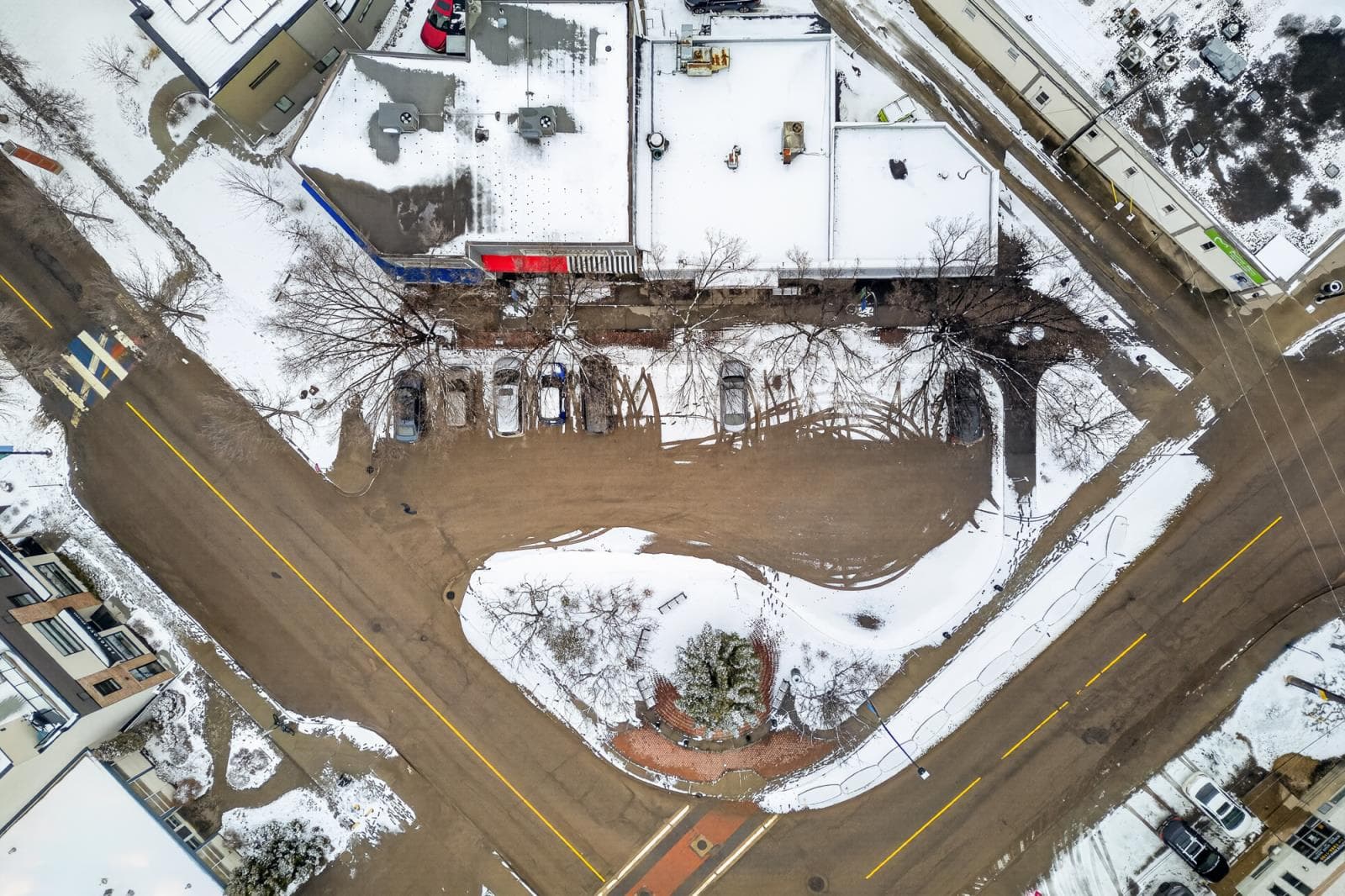 8813 92 St NW photo 3