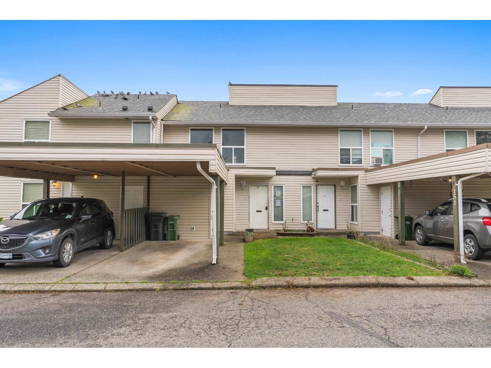 3 bed 1 bath single family at 152 32550 MACLURE ROAD — $474,900