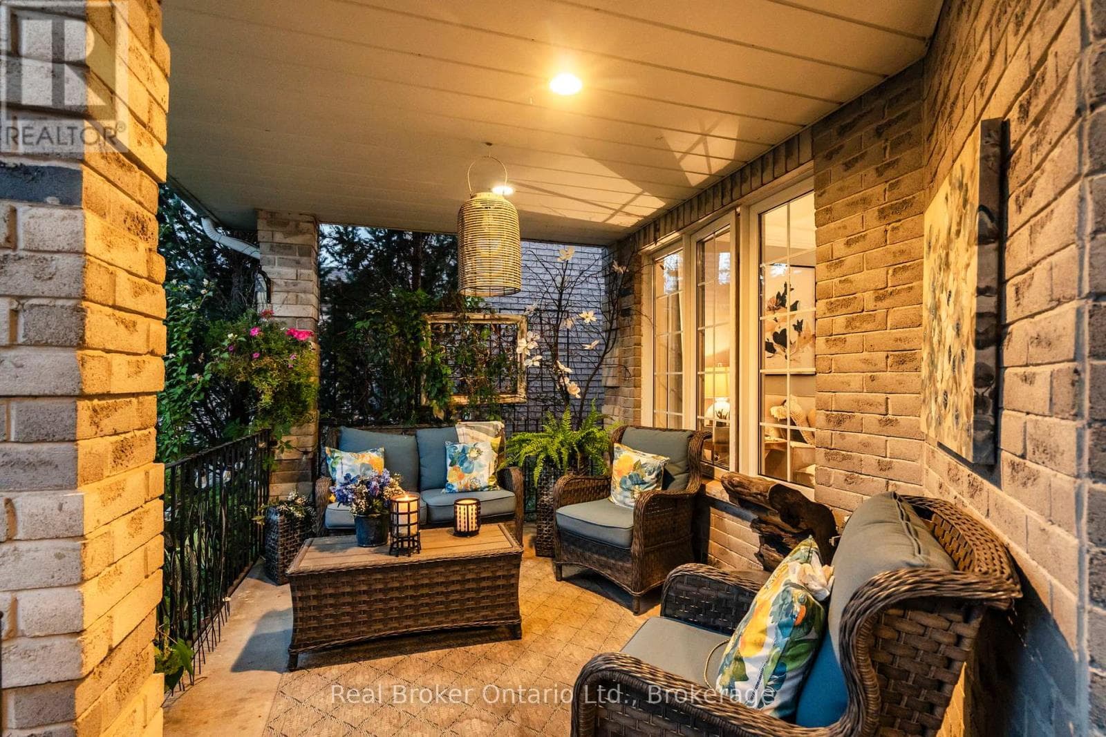 136 BIRCHWOOD DRIVE photo 5