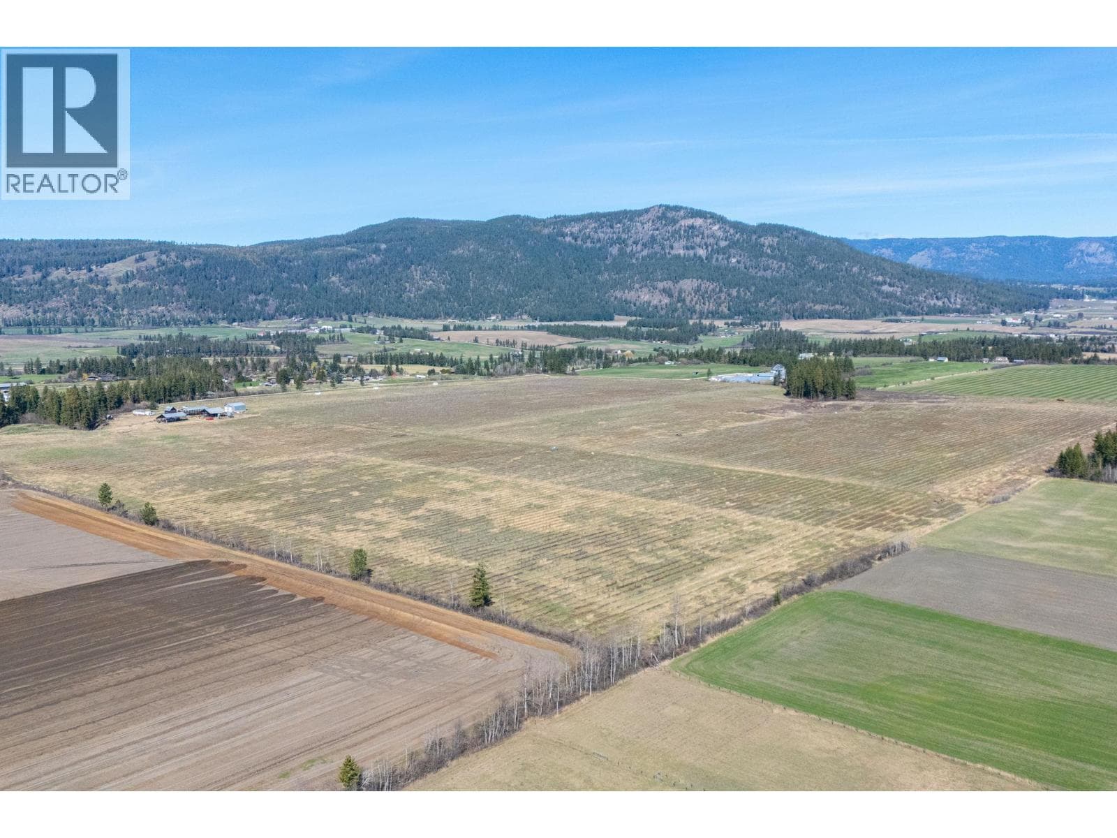 1448 Otter Lake Cross Road photo 2