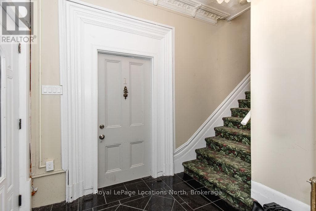 3 PEEL STREET photo 5
