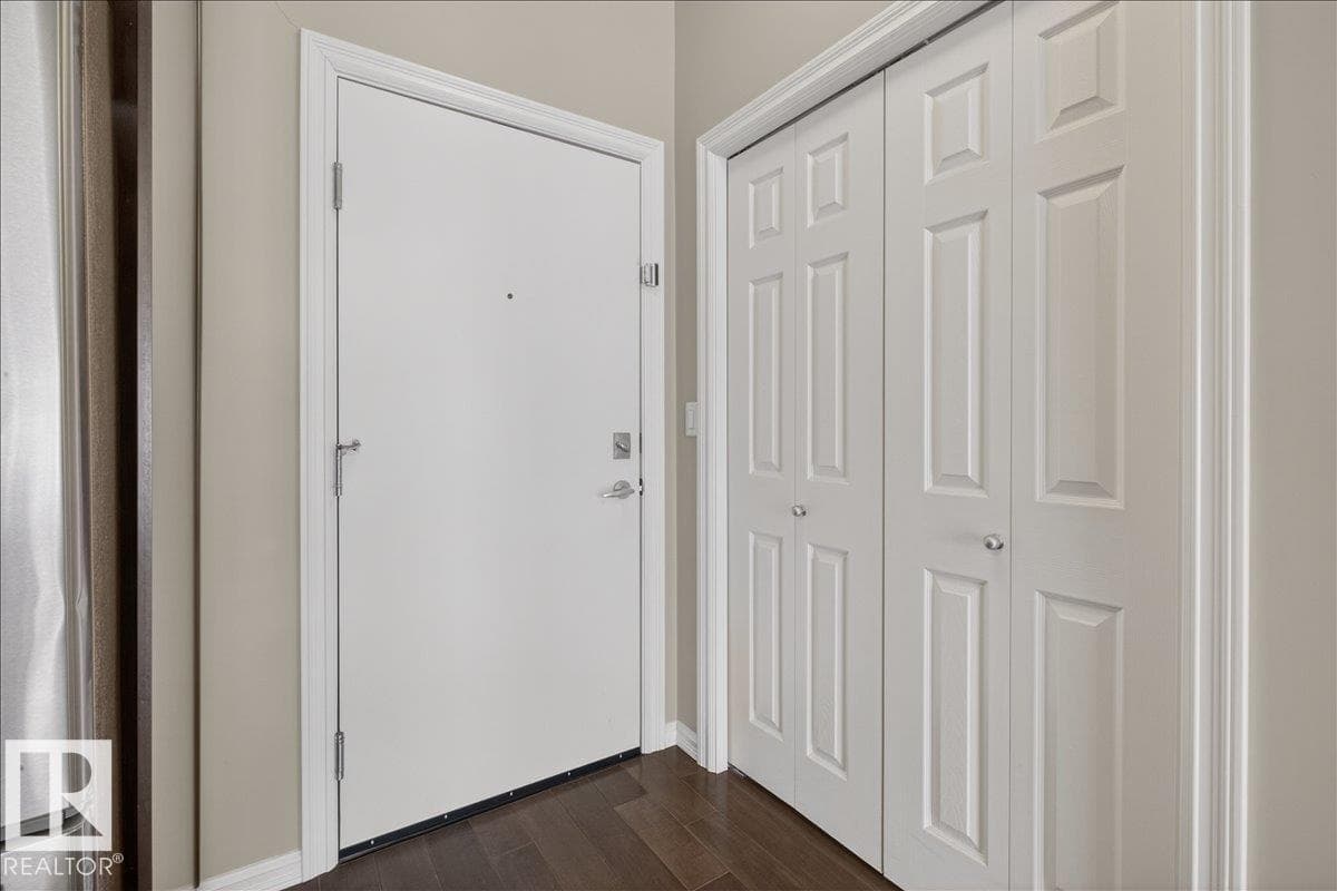#413 2203 44 AV NW photo 3