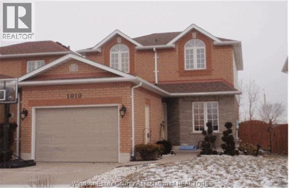 4 bed 2 bath single family at 1010 LEMONWOOD CRESCENT — $499,000