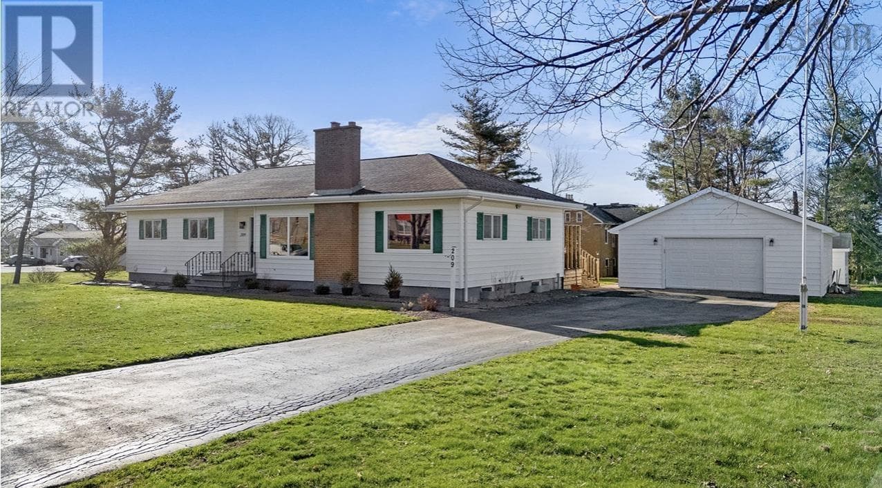 3 bed 2 bath single family at 209 Louise Street — $449,000