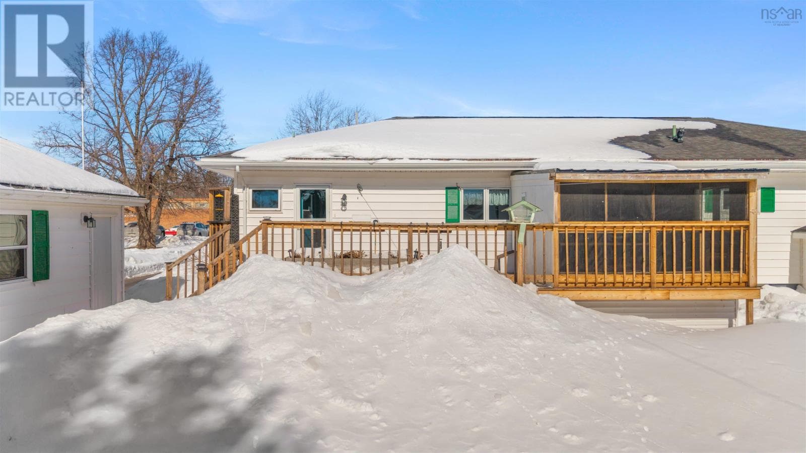 209 Louise Street photo 3