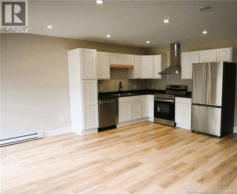 177 Arlington Crescent photo 5