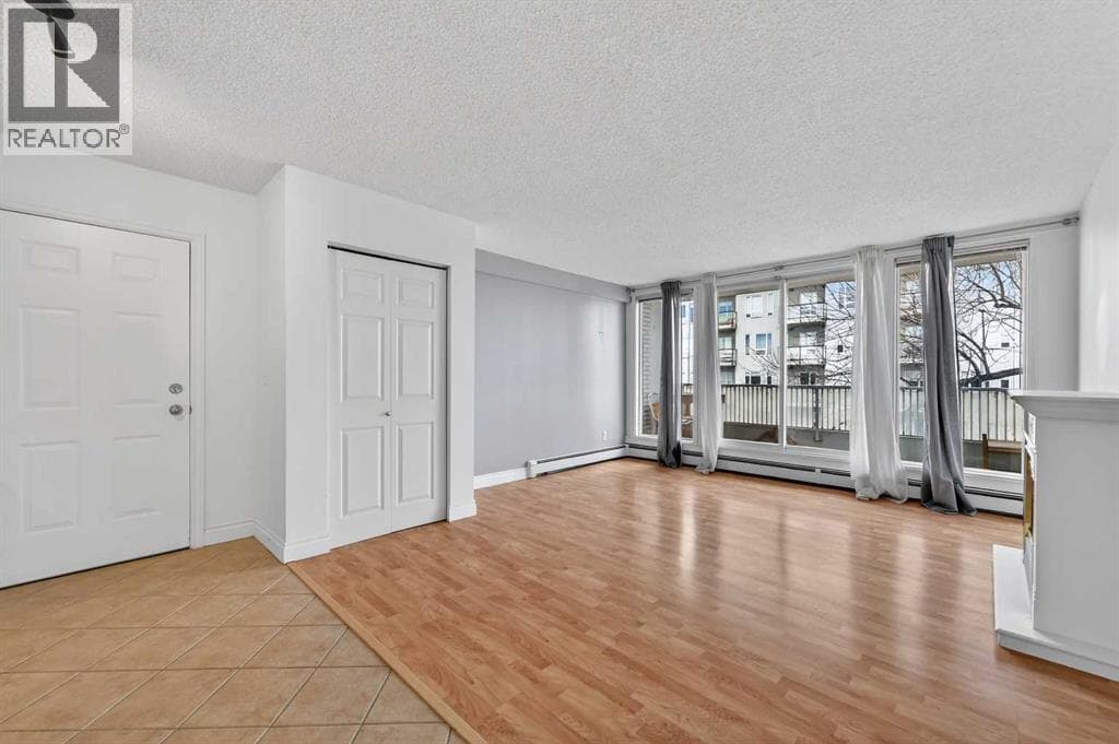 10, 1815 26 Avenue SW photo 2