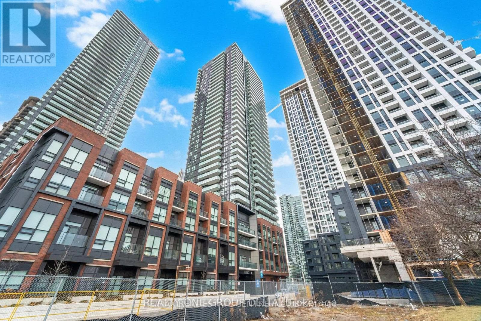 502 - 4130 PARKSIDE VILLAGE DRIVE photo 2