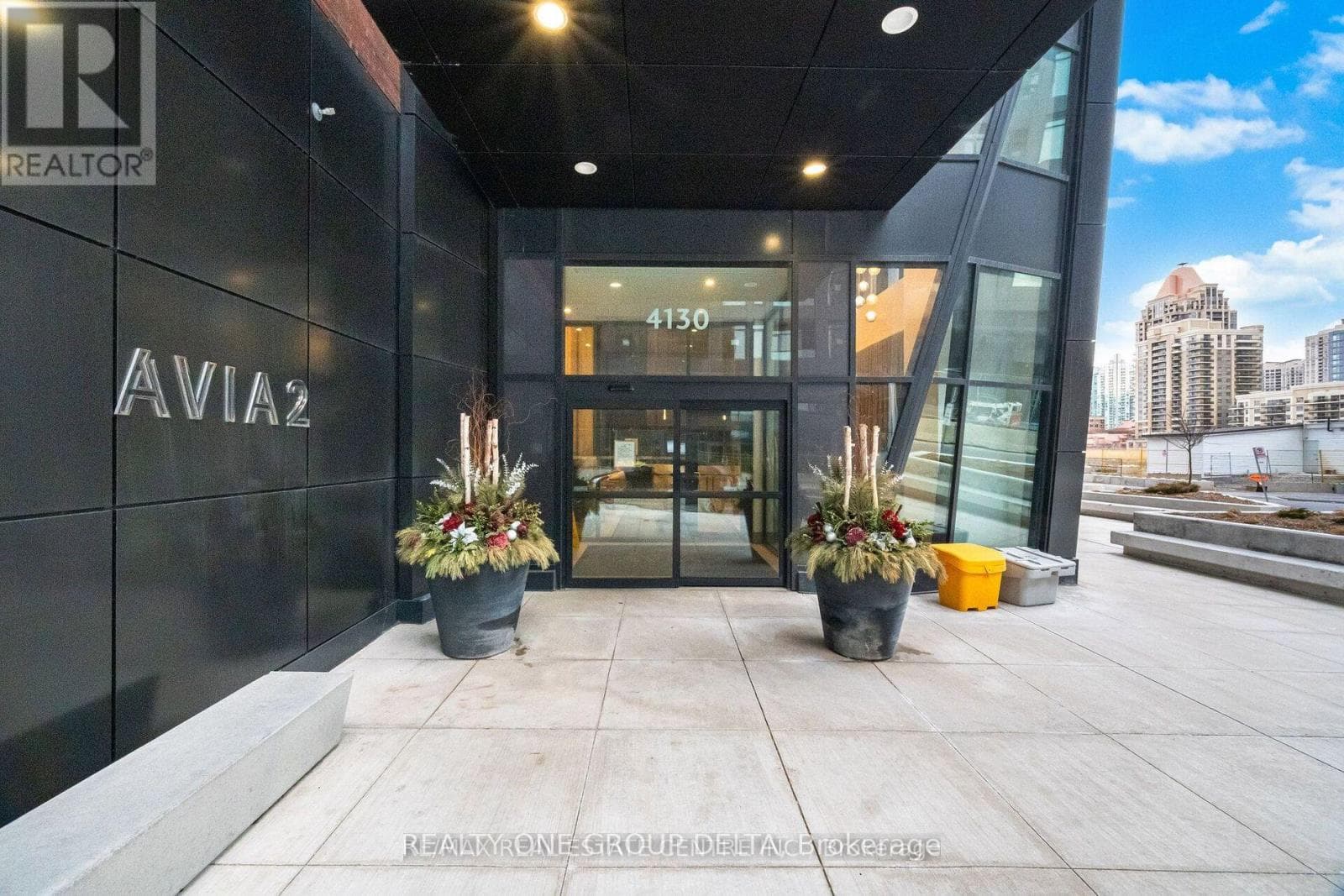 502 - 4130 PARKSIDE VILLAGE DRIVE photo 4