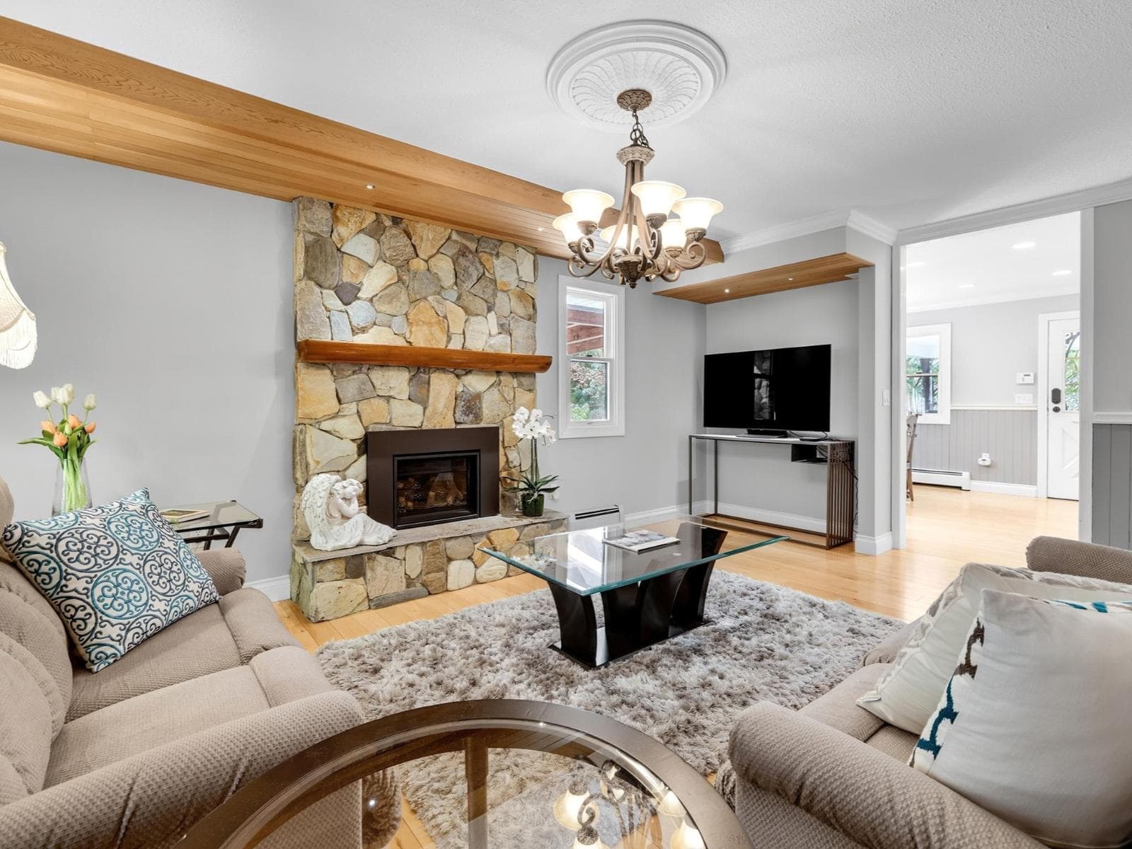 21004 43 AVENUE photo 4
