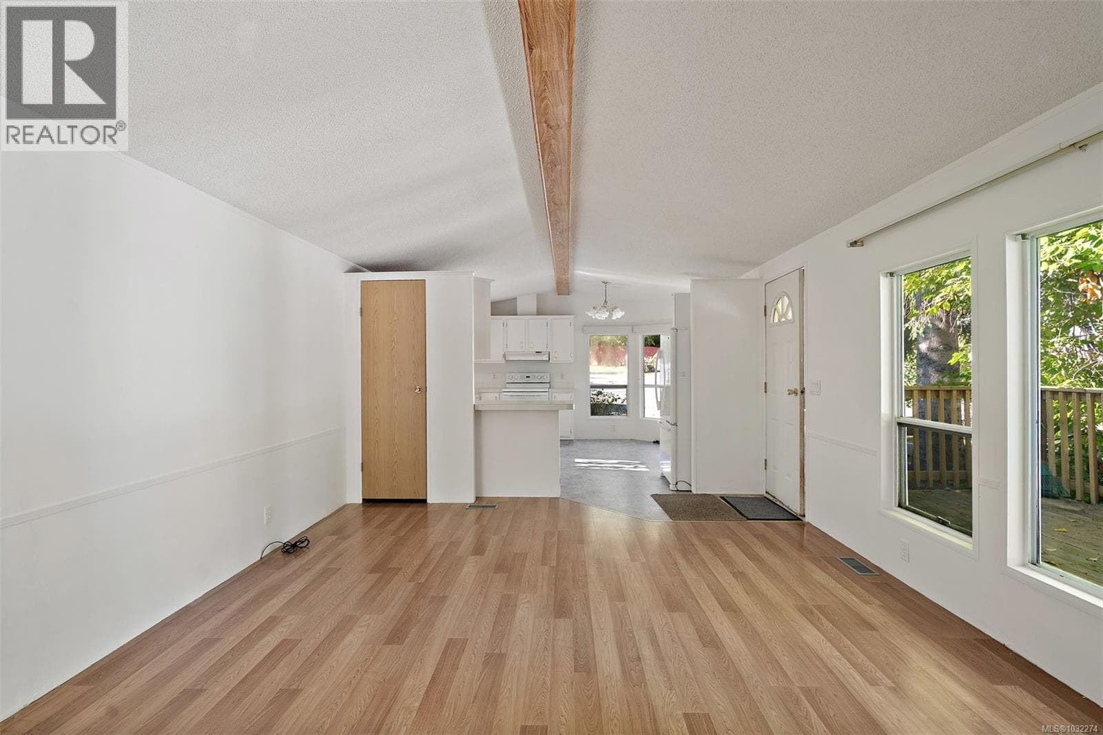 5 2741 Stautw Rd photo 3