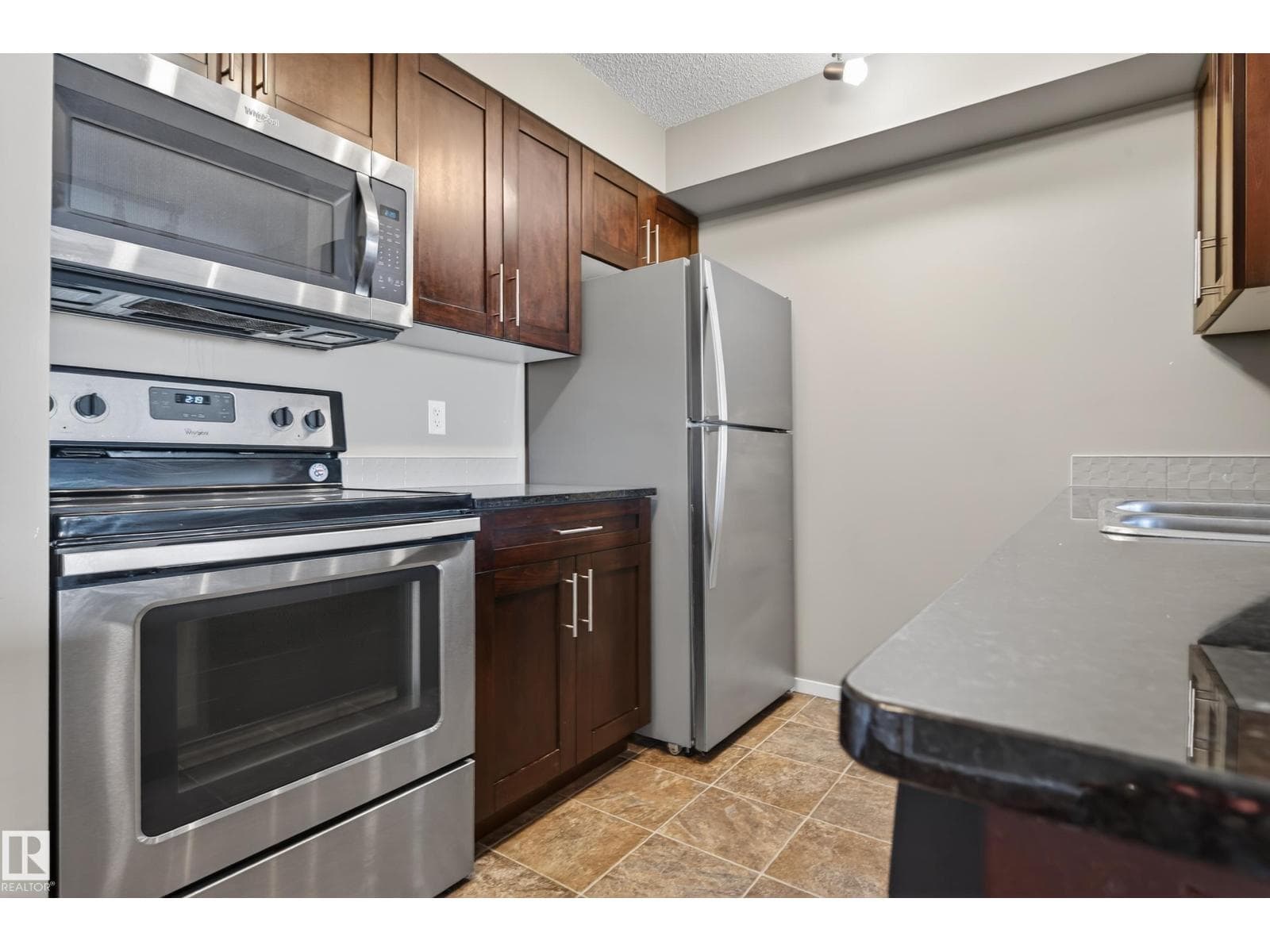 #404 5370 Chappelle RD SW photo 5