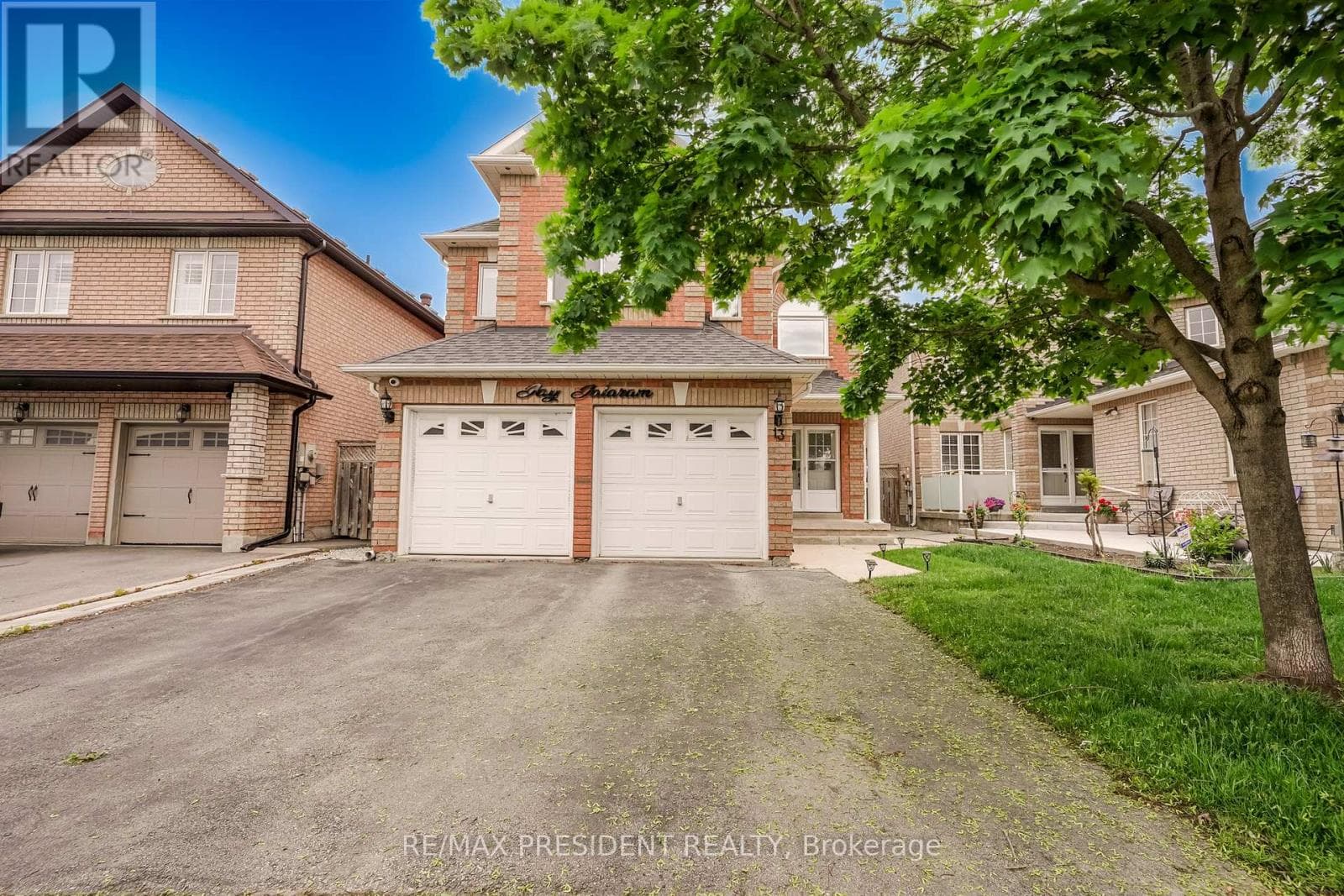 4 bed 3 bath single family at 13 TARQUINI CRESCENT — $1,199,999