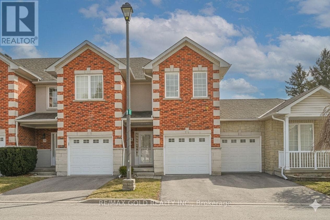 4 bed 3 bath single family at 9 - 81 VALRIDGE DRIVE — $649,900