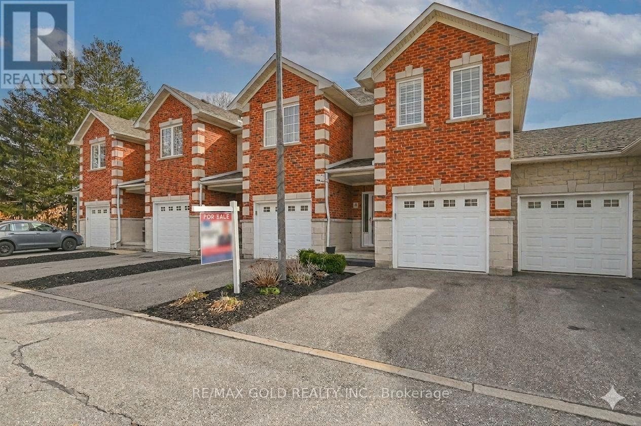 9 - 81 VALRIDGE DRIVE photo 2