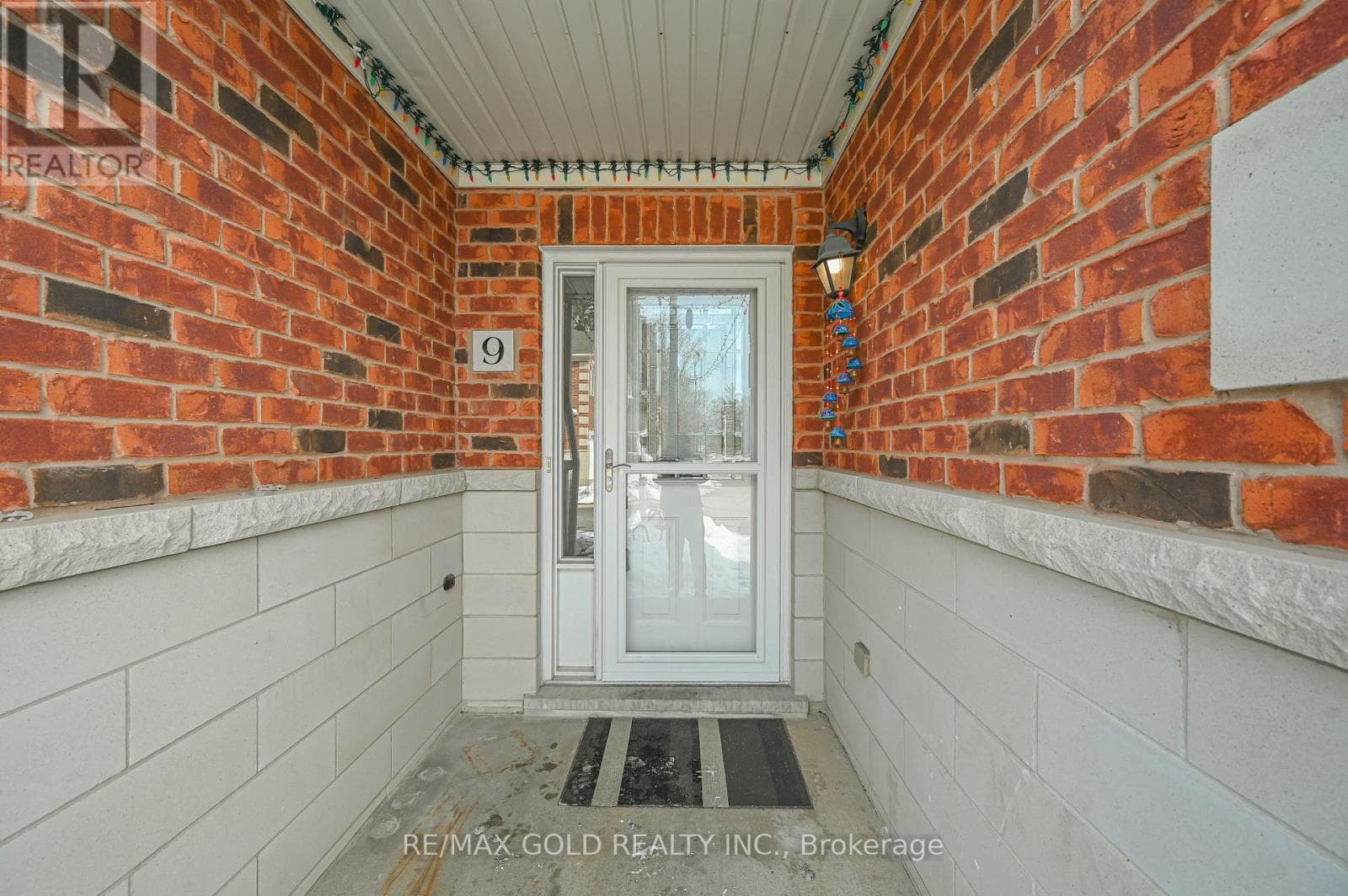 9 - 81 VALRIDGE DRIVE photo 4