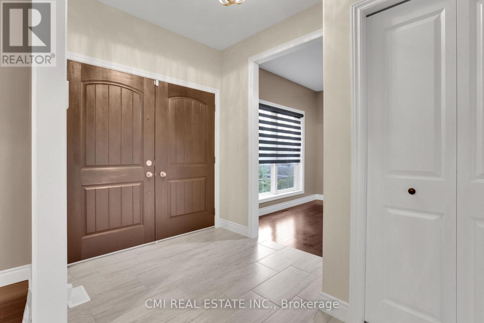 212 JASMINE DRIVE photo 4