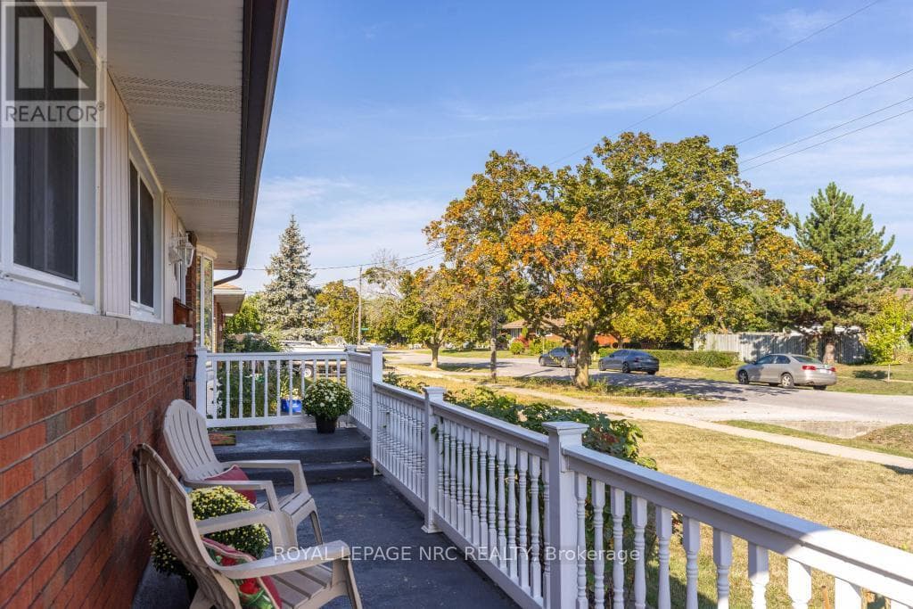 10 RIDGEVIEW AVENUE photo 3