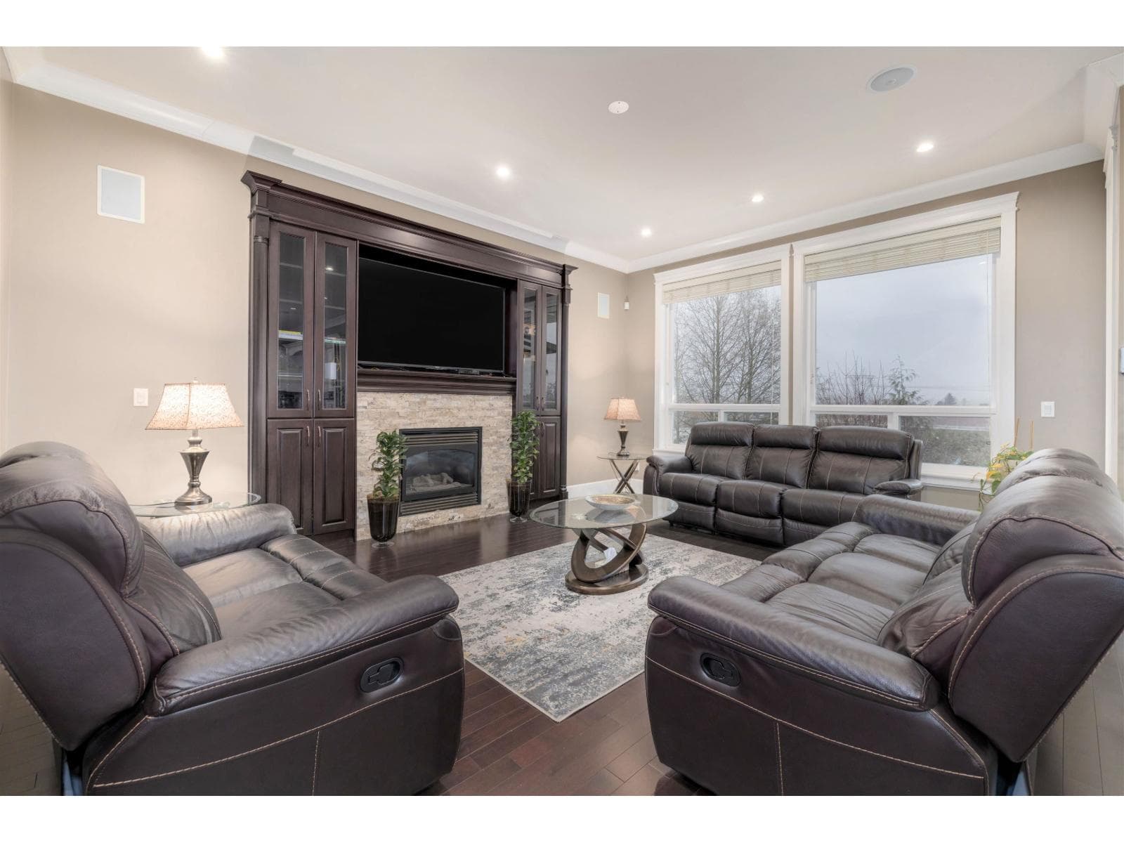 14611 36B AVENUE photo 3