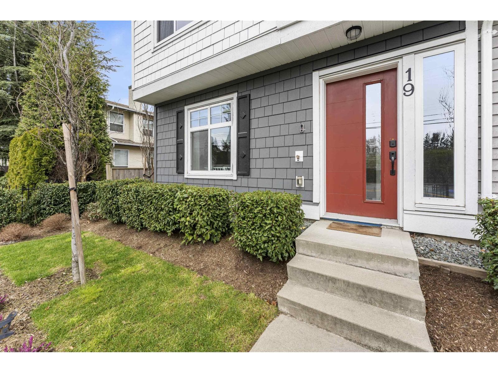 19 2033 MCKENZIE ROAD photo 4