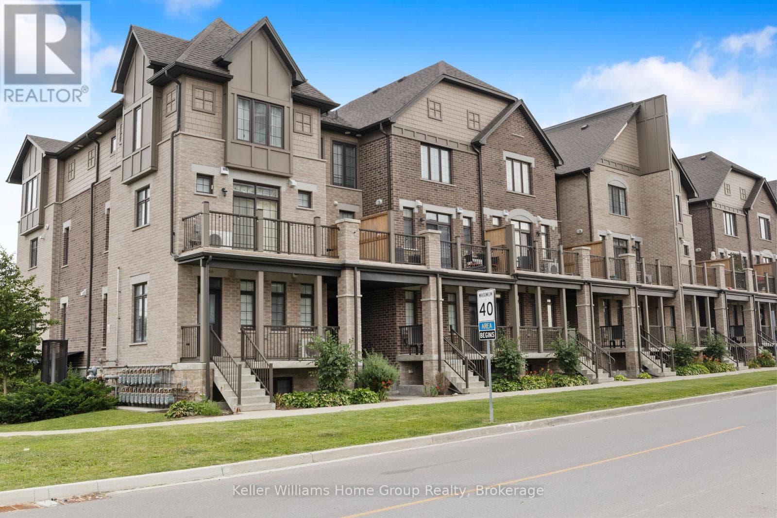 314 - 333 GOSLING GARDENS photo 3