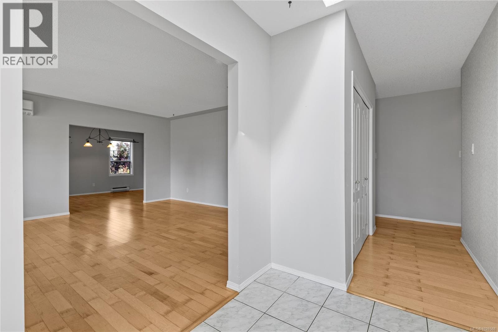 625 Forsyth Ave photo 2