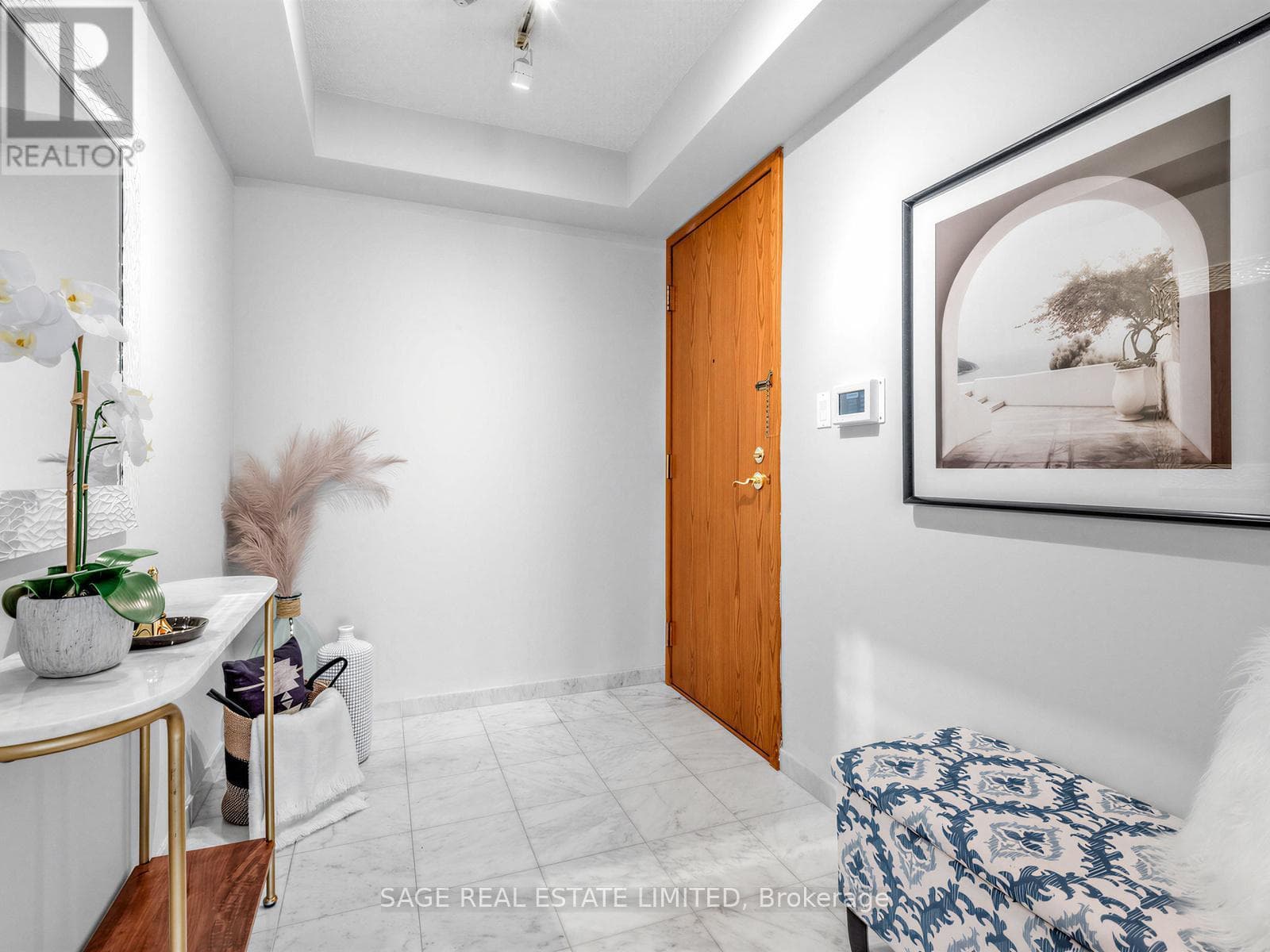 1001 - 18 HOLLYWOOD AVENUE photo 3
