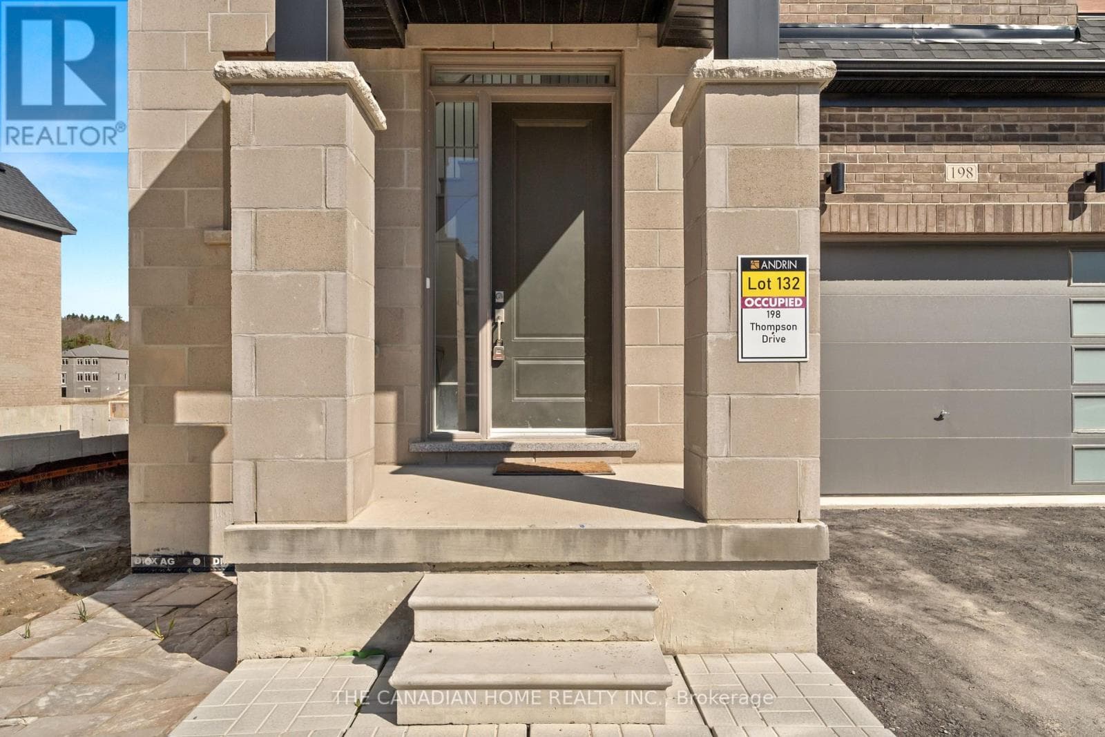 198 THOMPSON DRIVE photo 5
