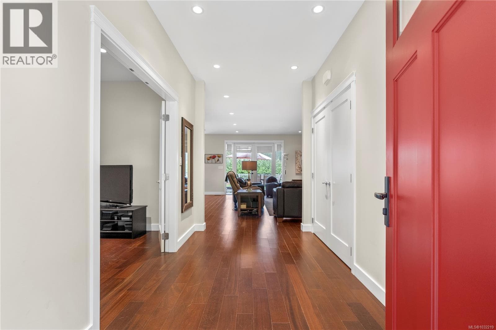 11329 Hummingbird Pl photo 4