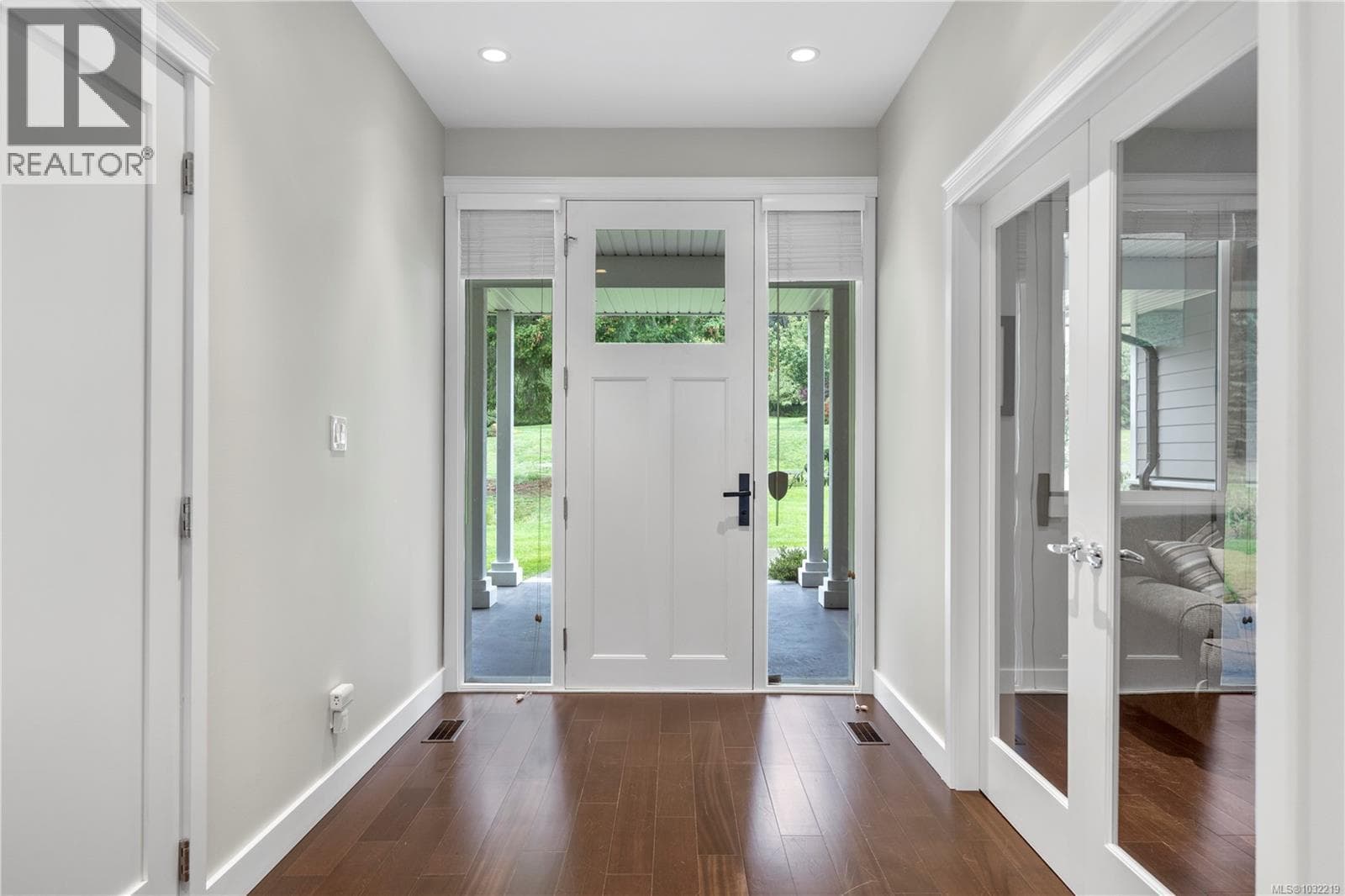 11329 Hummingbird Pl photo 5