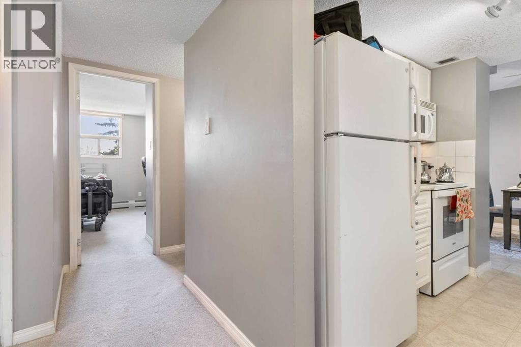 303, 30 Mchugh Court NE photo 4