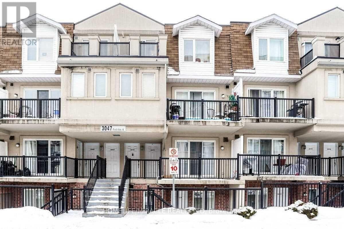 2 bed 2 bath single family at 1024 - 3047 FINCH AVENUE W — $619,000