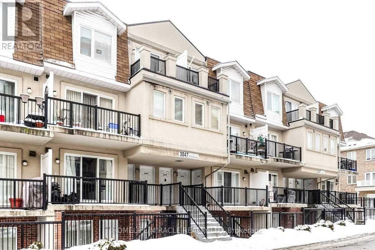 1024 - 3047 FINCH AVENUE W photo 3