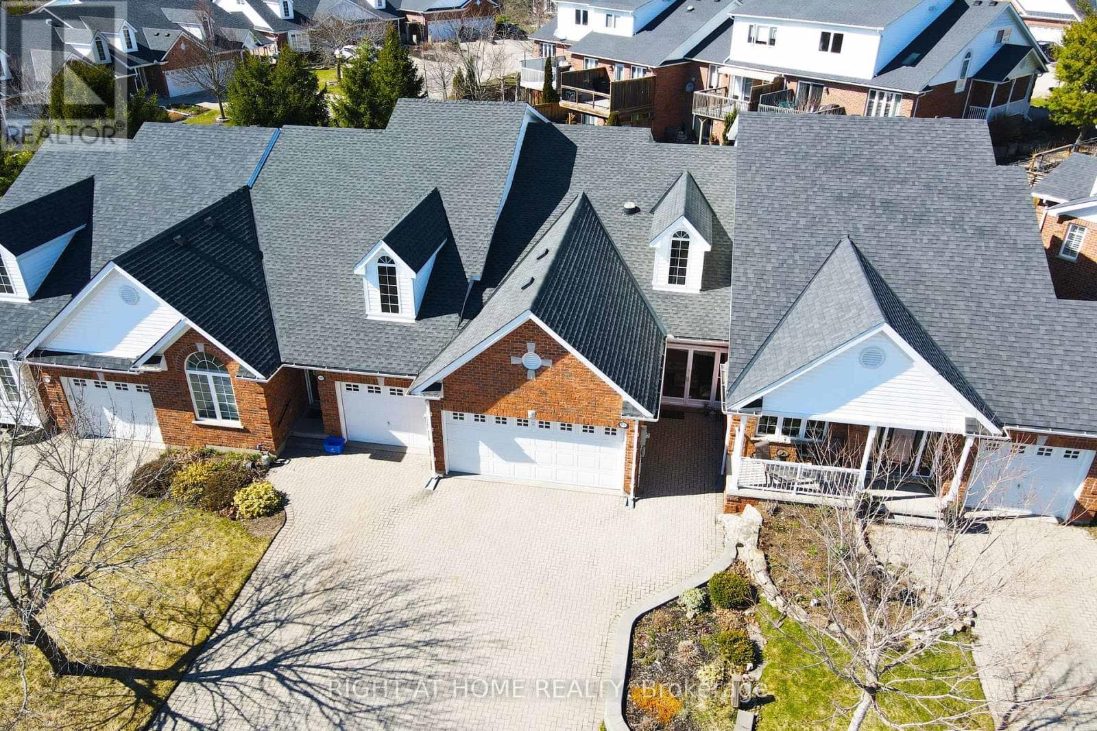 174 RIVERWALK PLACE photo 2